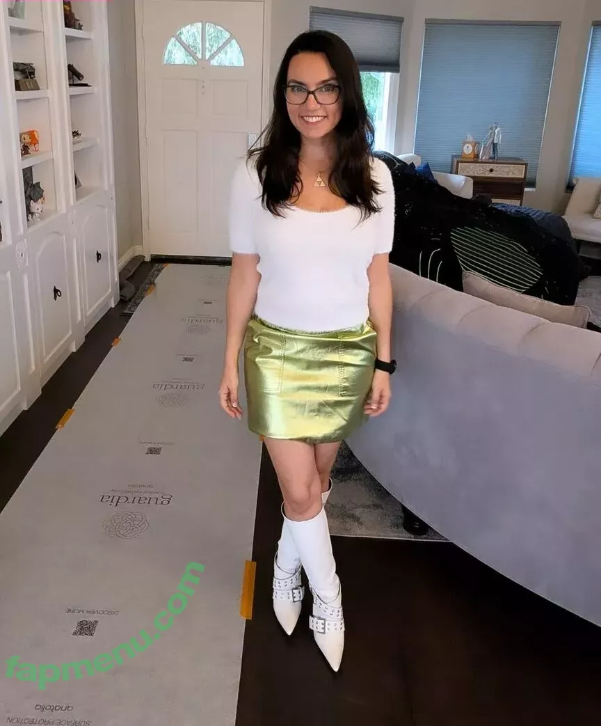 Trisha Hershberger nude photo #1411 (thatgrltrish)