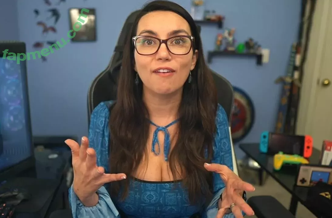 Trisha Hershberger nude photo #1417 (thatgrltrish)