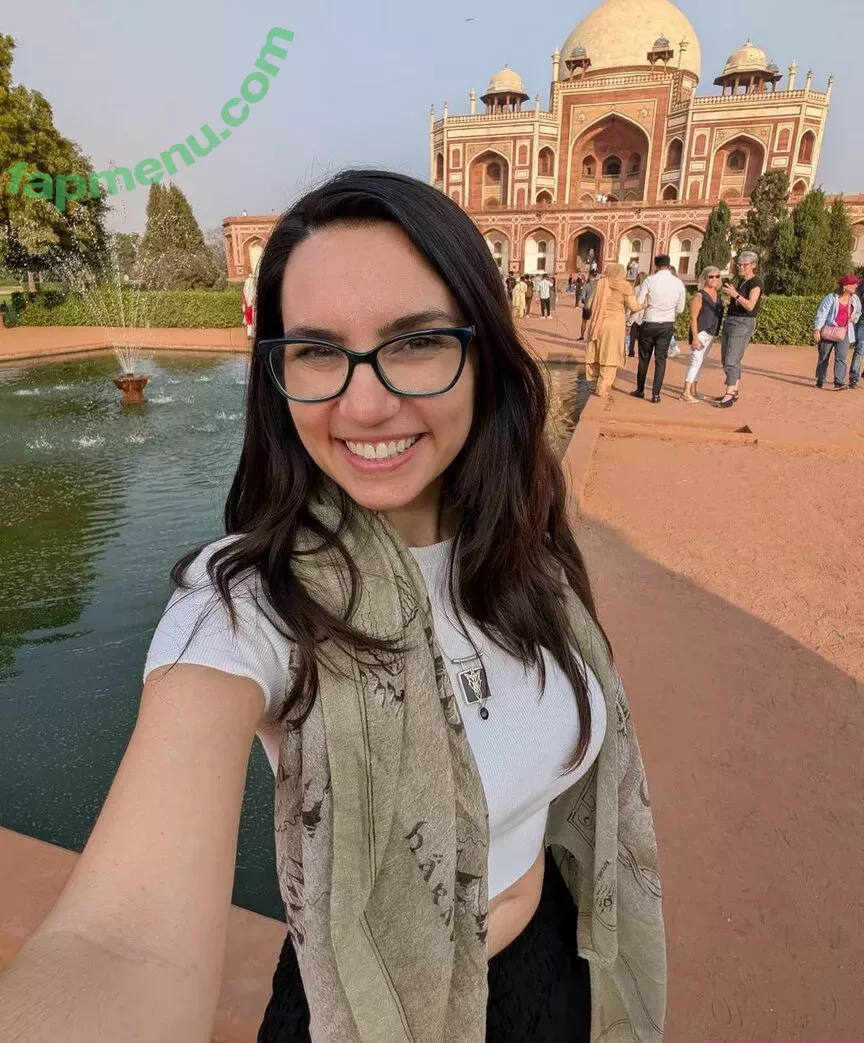 Trisha Hershberger nude photo #1486 (thatgrltrish)