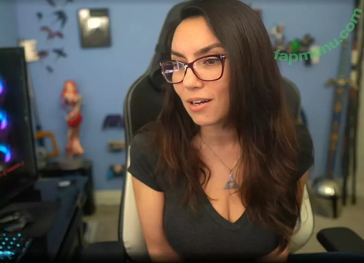 Trisha Hershberger nude photo #1512 (thatgrltrish)