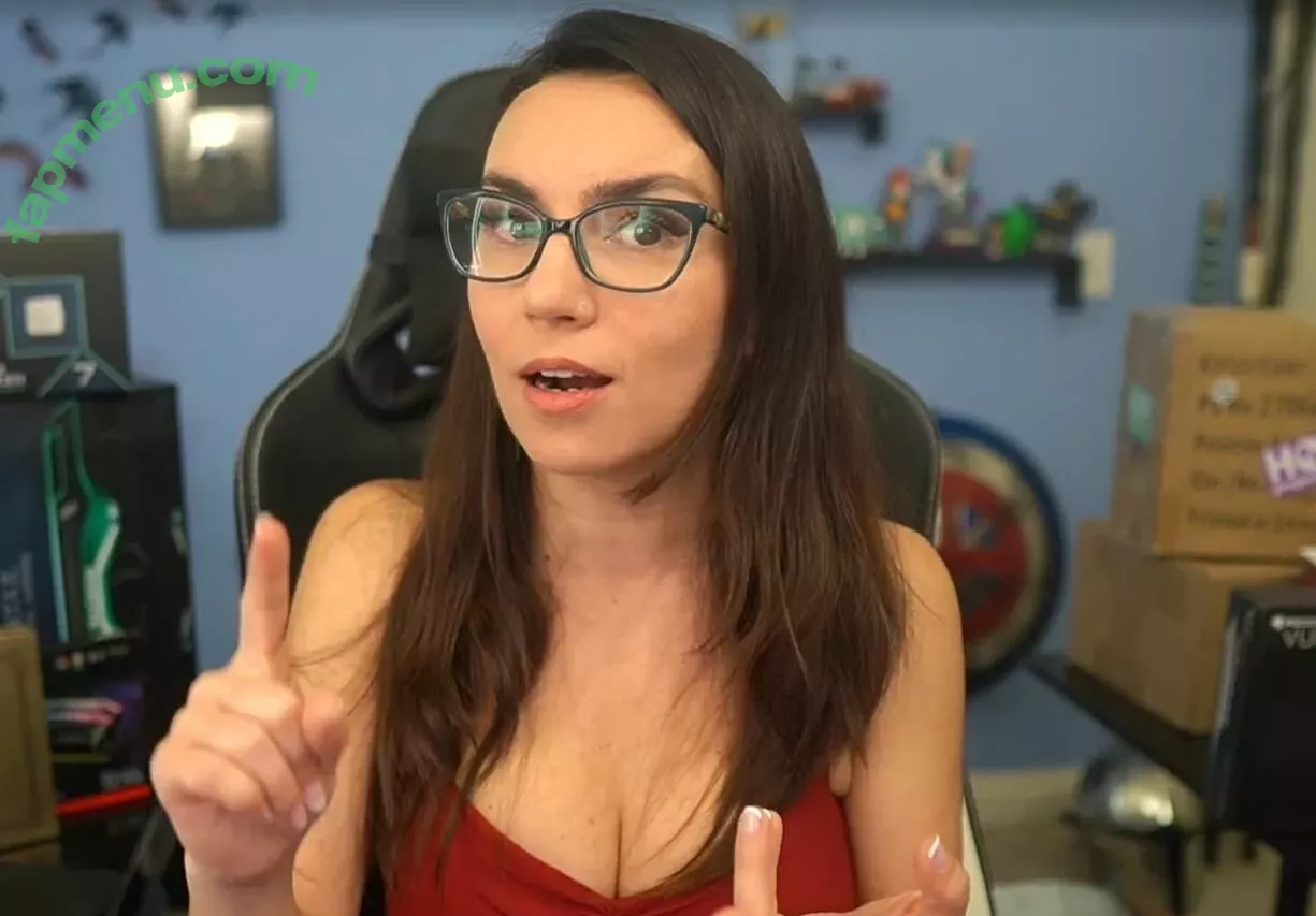 Trisha Hershberger nude photo #1517 (thatgrltrish)