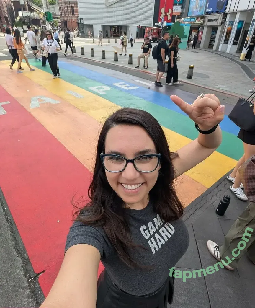 Trisha Hershberger nude photo #1591 (thatgrltrish / trishahershberger / trishahershbergerstreams)