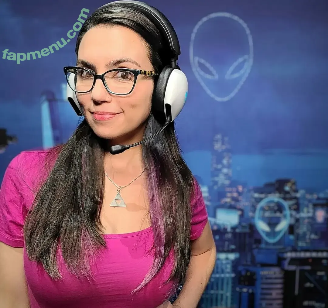 Trisha Hershberger nude photo #1652 (thatgrltrish)