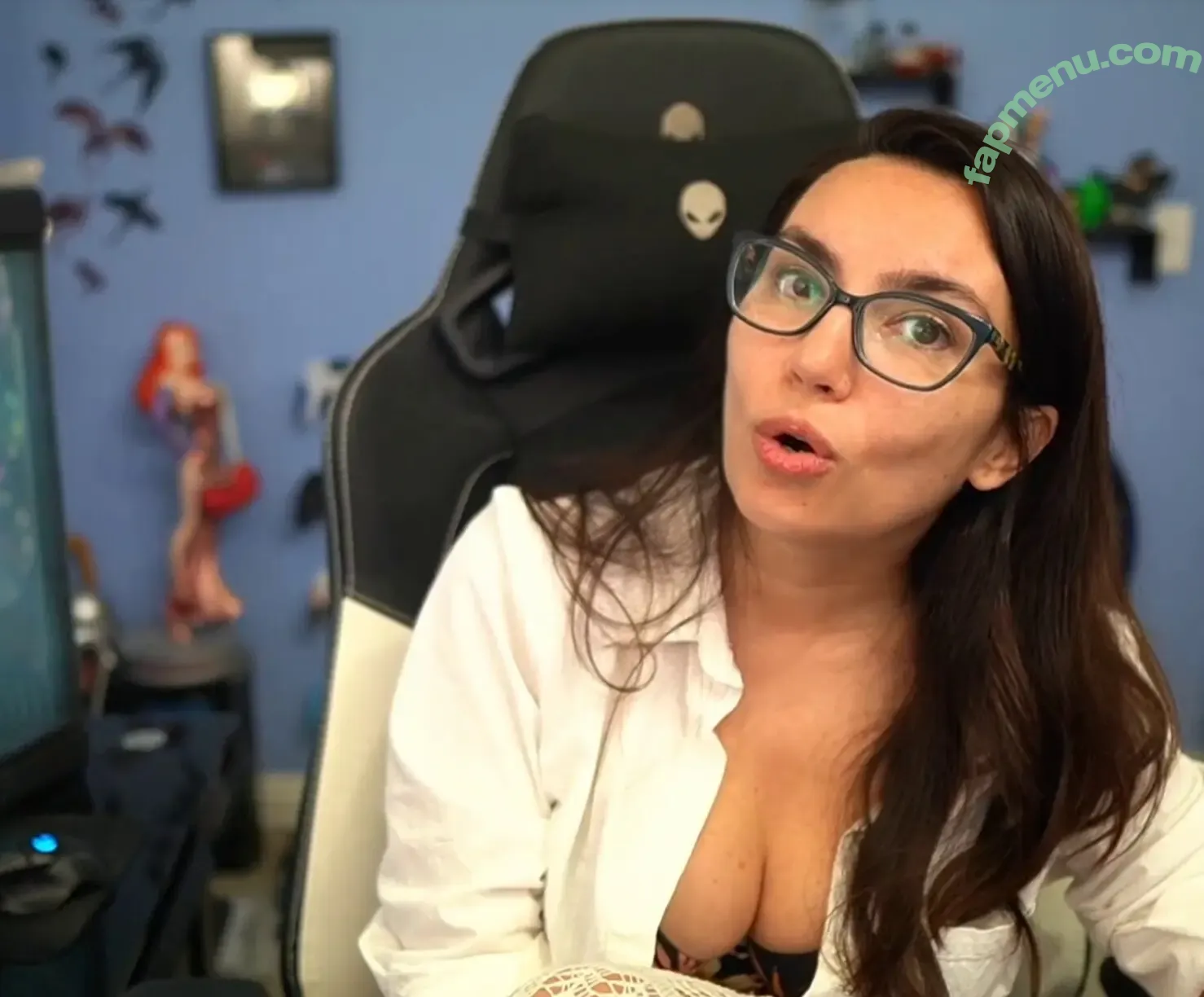 Trisha Hershberger nude photo #1667 (thatgrltrish)