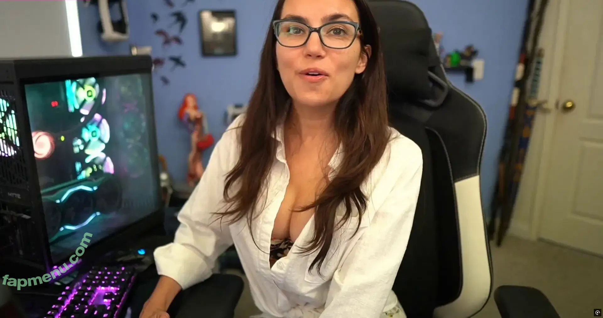 Trisha Hershberger nude photo #1670 (thatgrltrish)