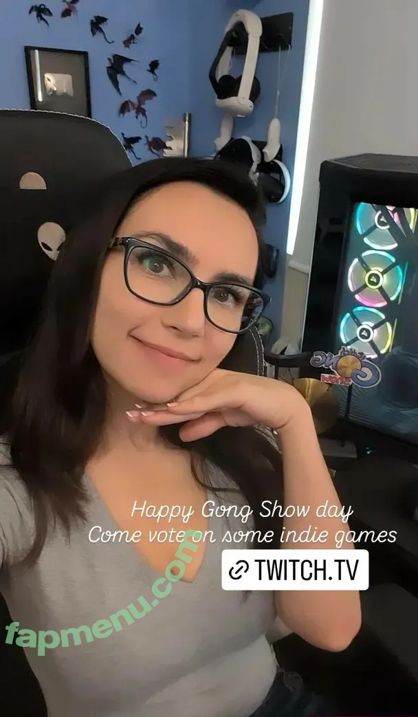 Trisha Hershberger nude photo #1698 (thatgrltrish)