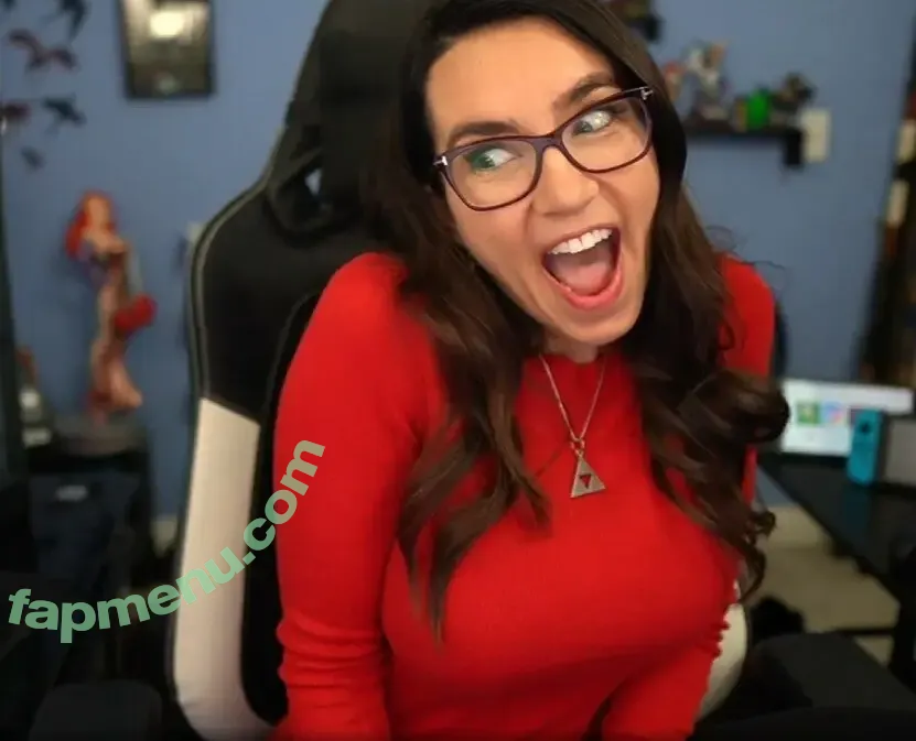 Trisha Hershberger nude photo #1704 (thatgrltrish)