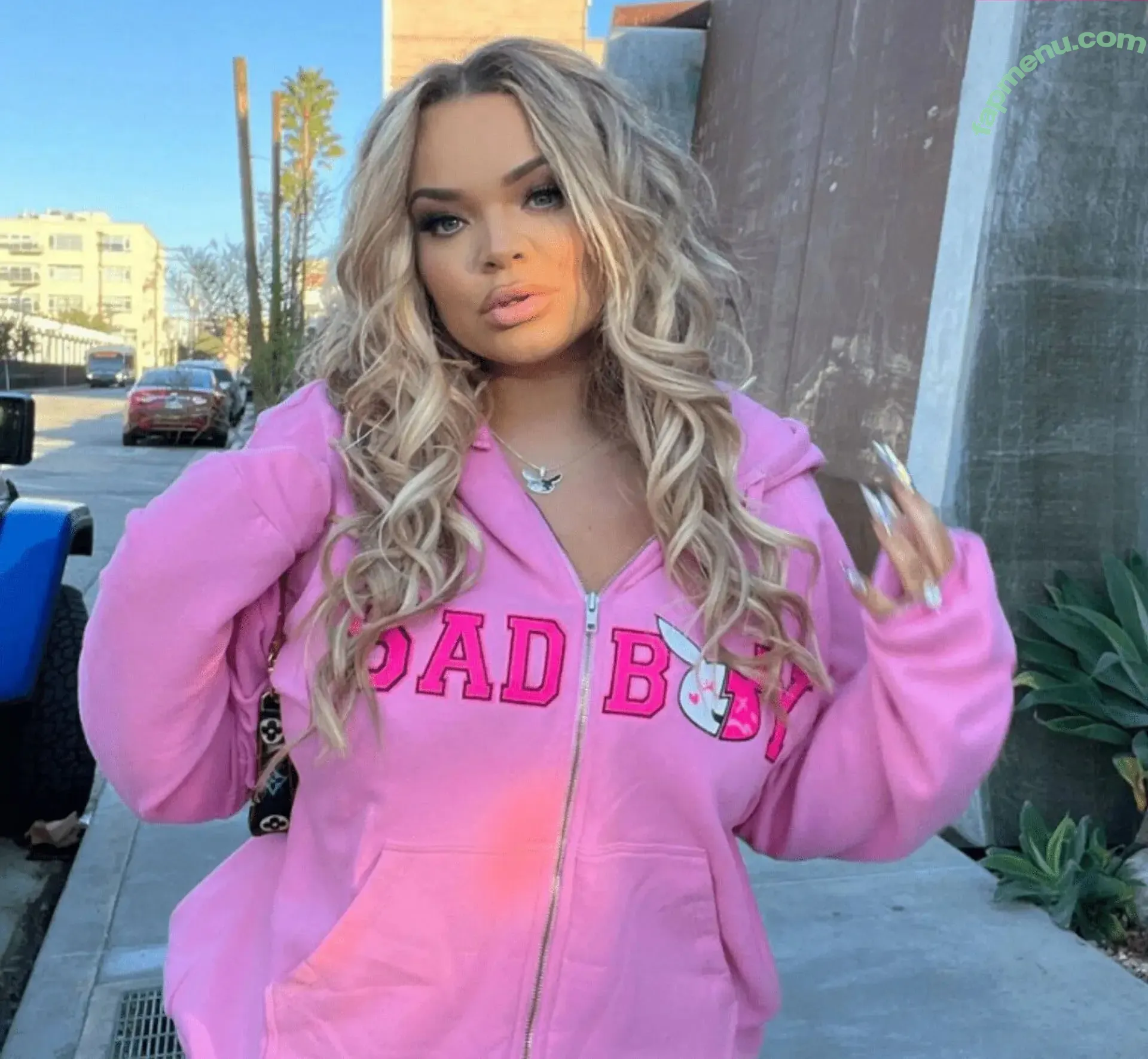 trishapaytas nude photo #0026 (trishapaytas)
