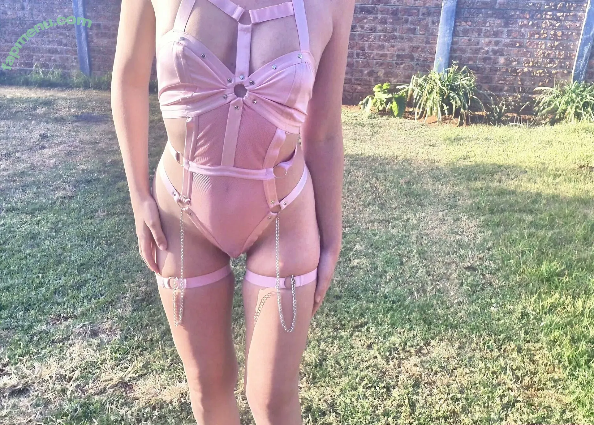 trishauncovered nude photo #0011 (trishauncovered)