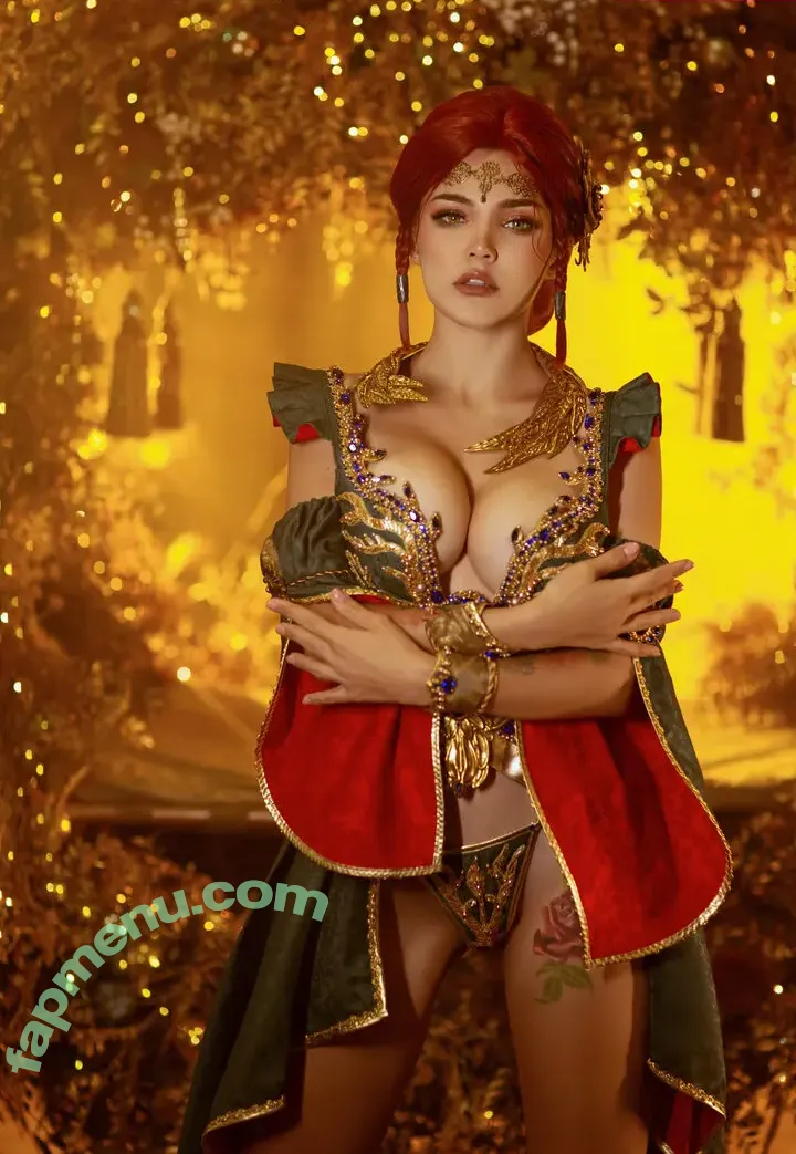 Triss Me nude photo #0077 (Redlyschnorr246 / triss_kiss1 / trissbliss)