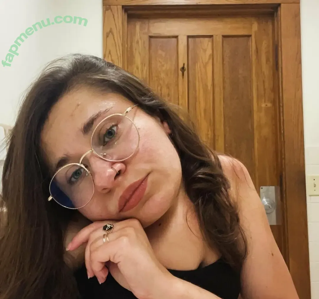 tristamariemcg nude photo #0004 (tristamariemcg)