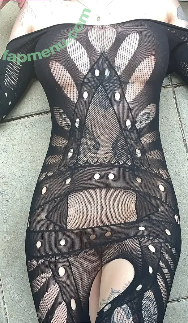 Trixi420 nude photo #0030 (Trixi420)