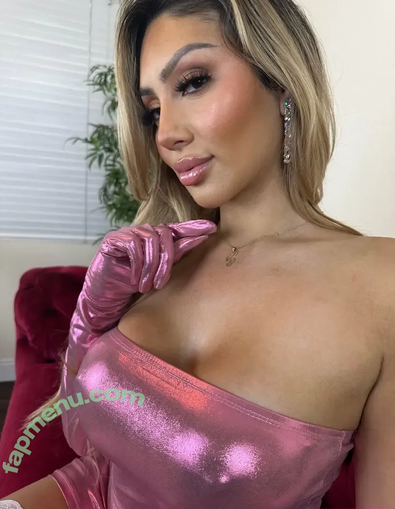 Trixie Banks nude photo #0080 (trixiebanks / trixiekiwibanks)