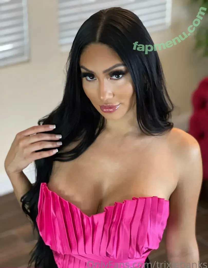 Trixie Banks nude photo #0088 (trixiebanks / trixiekiwibanks)