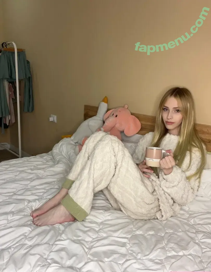 trixie_ts nude photo #0012 (trixie_ts)