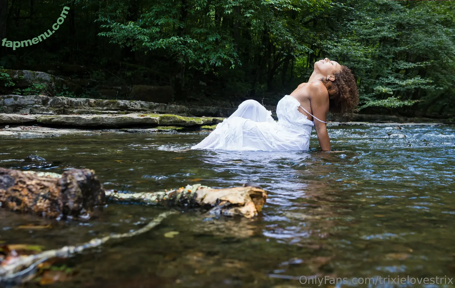 Trixielovestrix nude photo #0040 (Trixielovestrix)