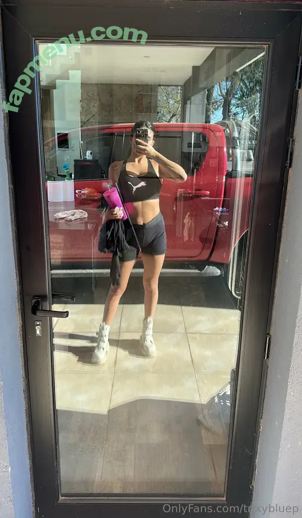 trixybluep nude photo #0038 (trixyblue)