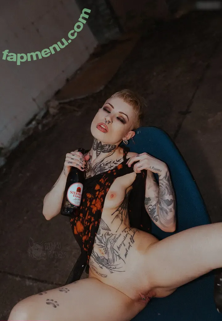 Triz Täss nude photo #0005 (ModelTrizTaess / triztaess)