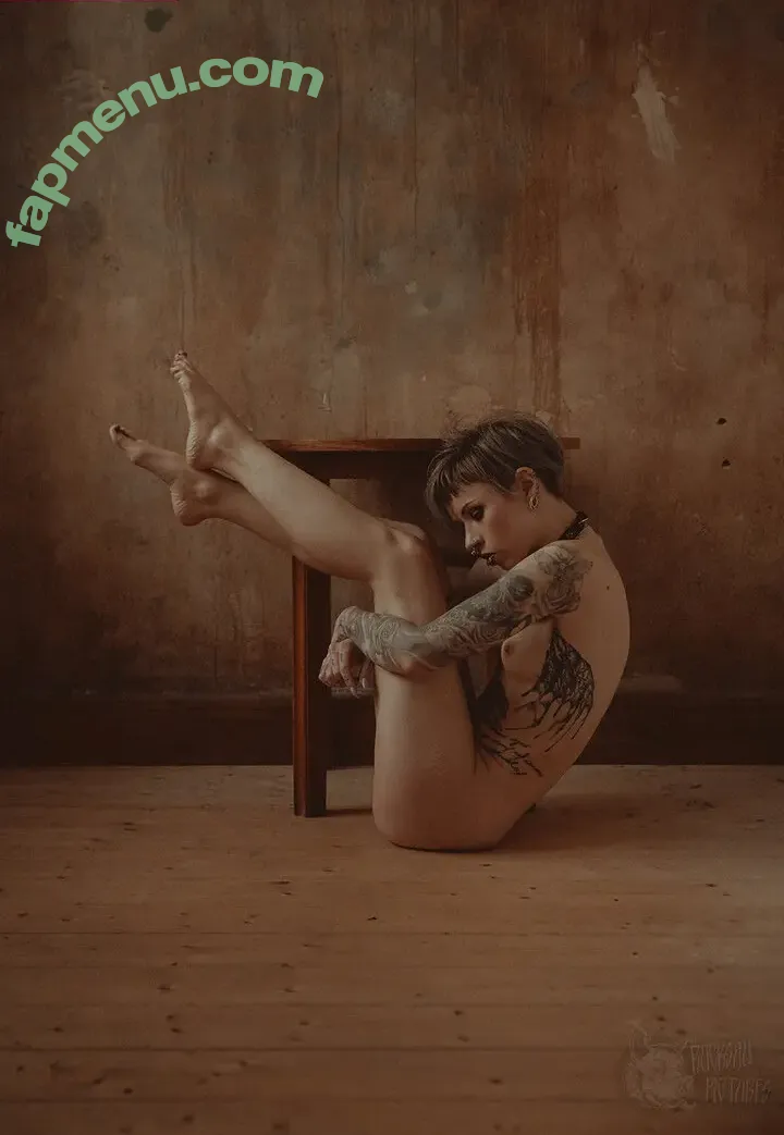 Triz Täss nude photo #0013 (ModelTrizTaess / triztaess)