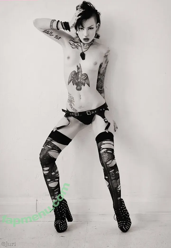 Triz Täss nude photo #0049 (ModelTrizTaess / triztaess)