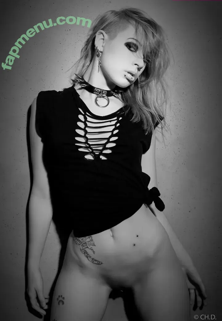 Triz Täss nude photo #0100 (ModelTrizTaess / triztaess)