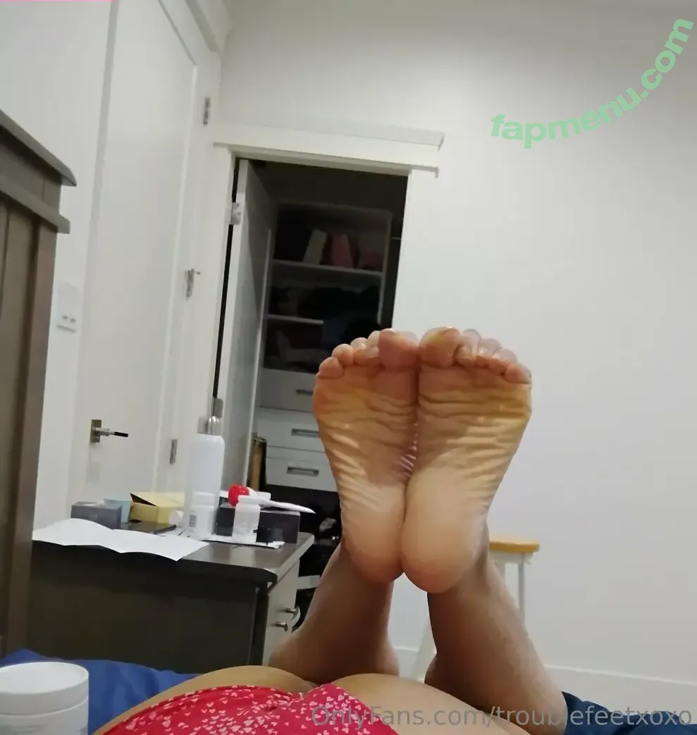 troublefeetxoxo nude photo #0049 (troublefeetxoxo)