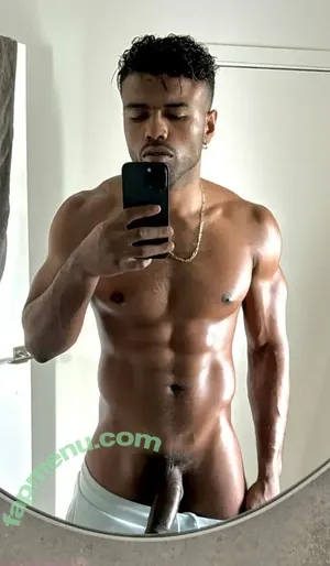Troy Francisco / aleeniekabeenie / yourboyfcisco nude photo #0321