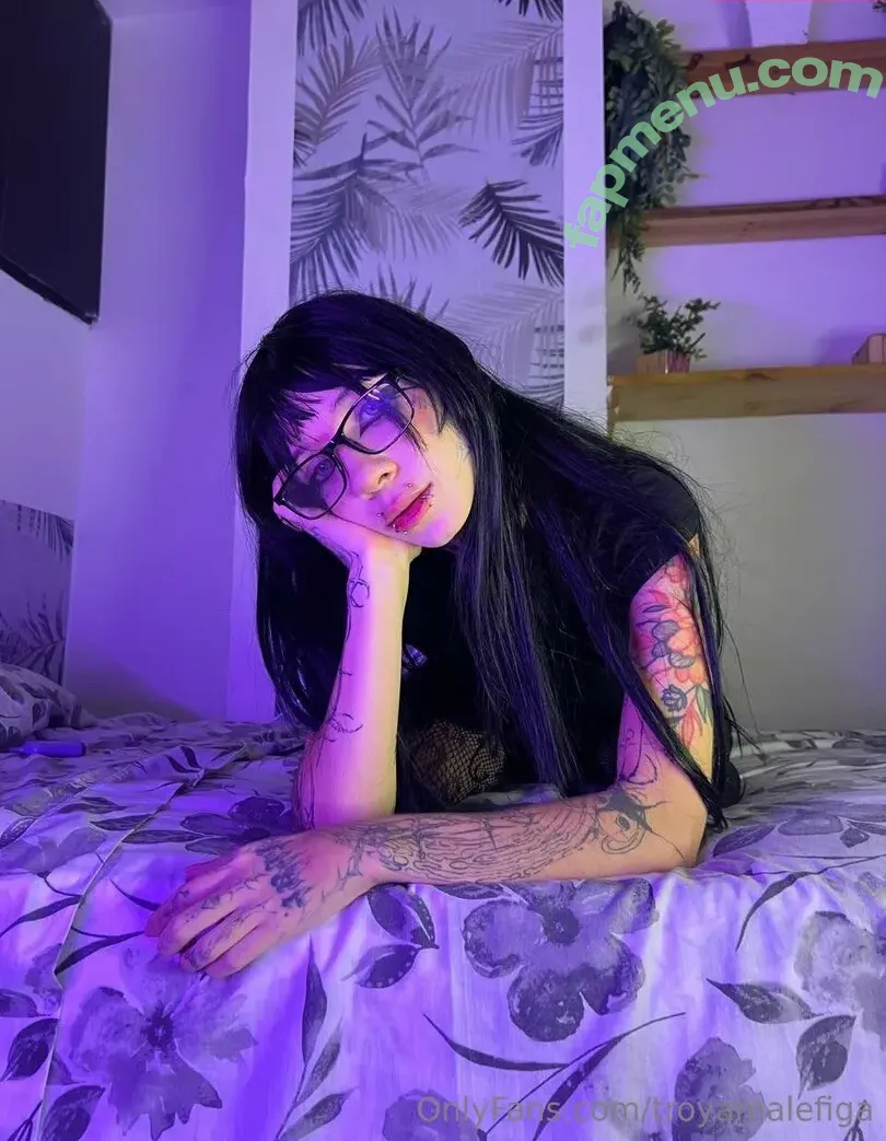 troyamalefiga nude photo #0031 (troyamalefiga)