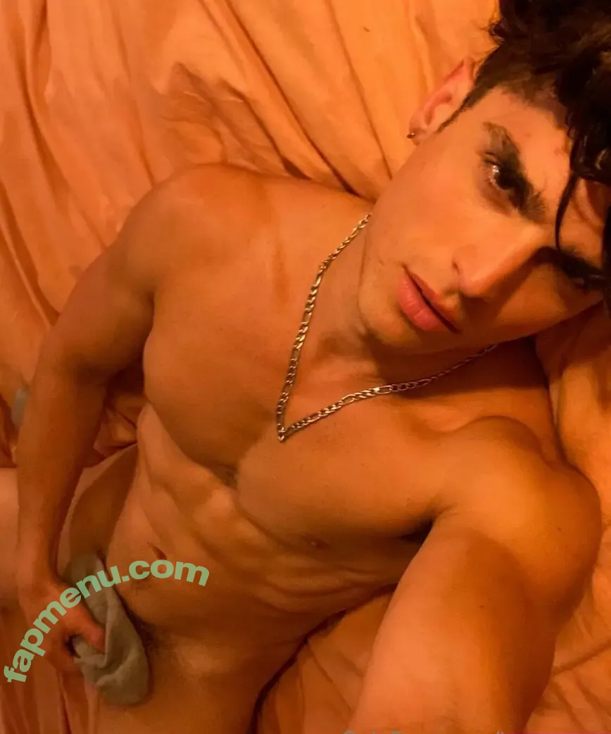troypesss nude photo #0001 (troypes)