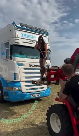 Truckergirl850 / truckergirl850_shan nude photo #0012