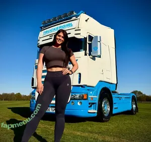 Truckergirl850 / truckergirl850_shan nude photo #0016