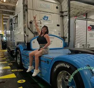 Truckergirl850 / truckergirl850_shan nude photo #0023