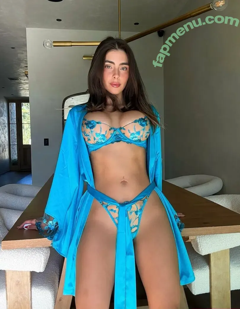 trukait nude photo #0143 (tru.kait)