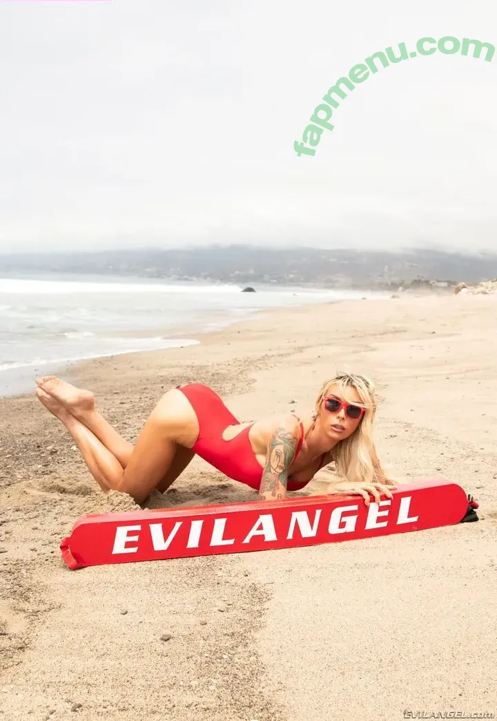 TS Aubrey Kate nude photo #0159 (aubreykate / officialaubreykate)