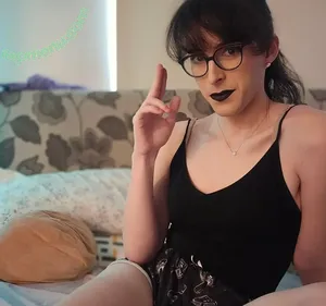 tsgwenn / gwenduhhh nude photo #0002