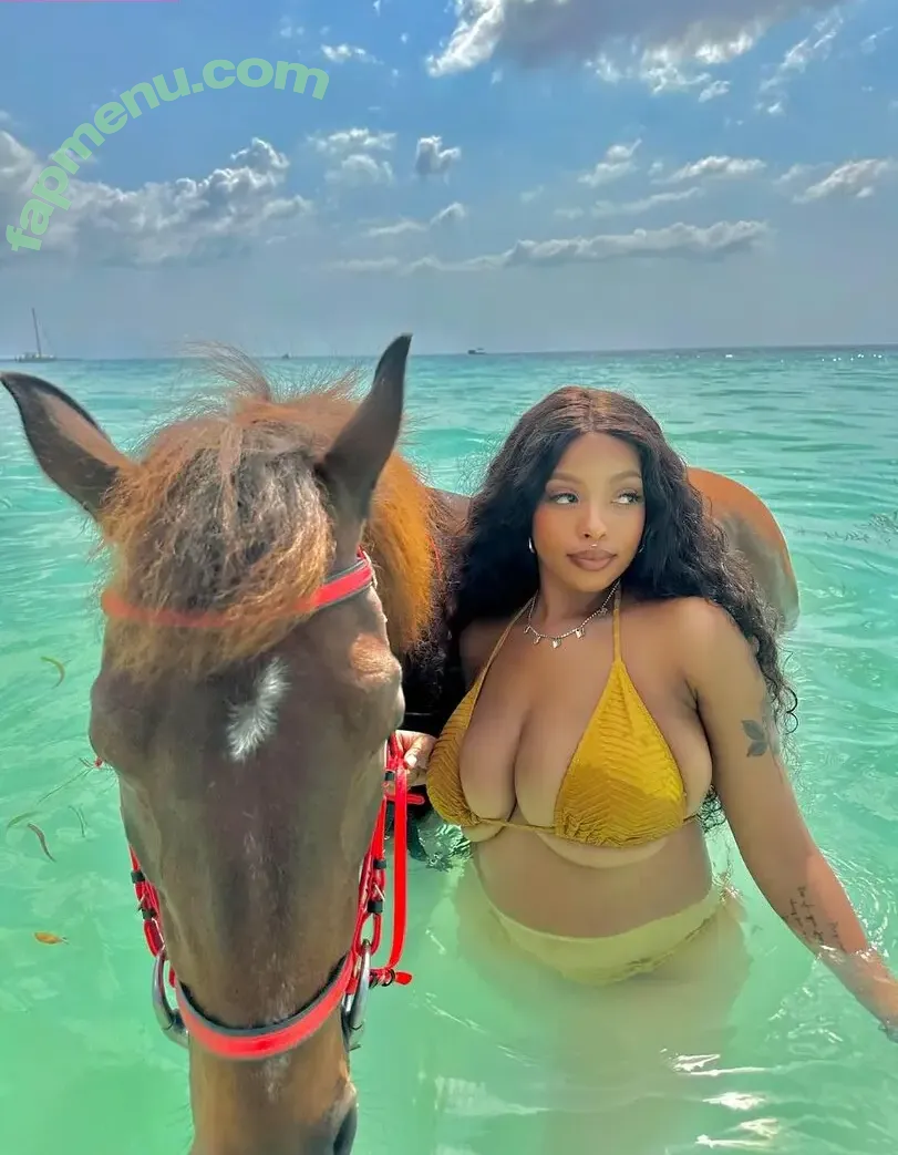 Tsholo Teebaby nude photo #0022 (Tee baby / tee_baby_official_)