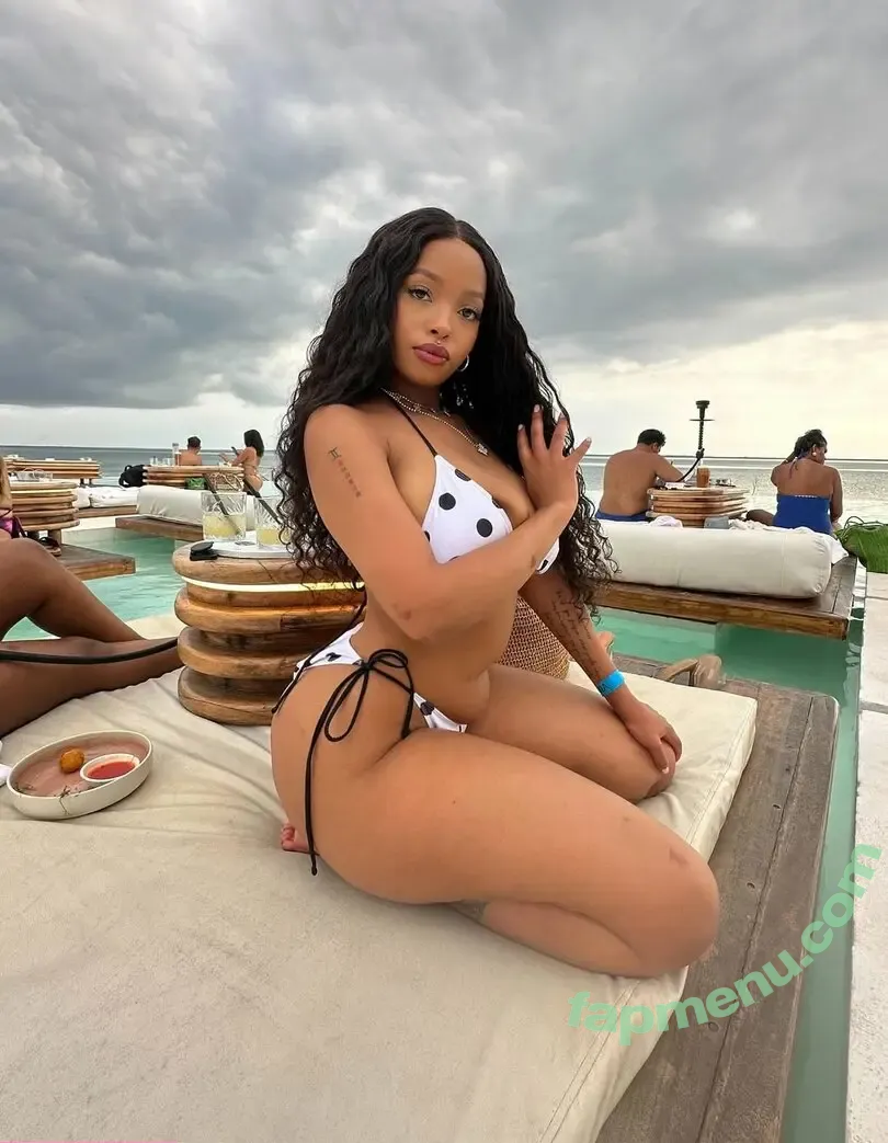 Tsholo Teebaby nude photo #0023 (Tee baby / tee_baby_official_)