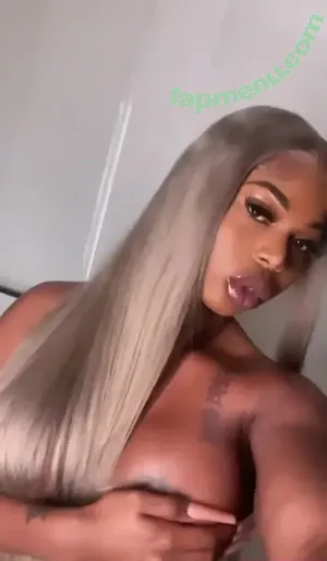 TsIrvianna1 / Irvianna1 / Irvianna1... / ItsIrvianna / OmgItsIvyyy / Ynwjaaayy / irviannak nude photo #0017