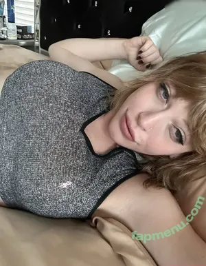 TsIzzyWilde / realizzywilde nude photo #0153