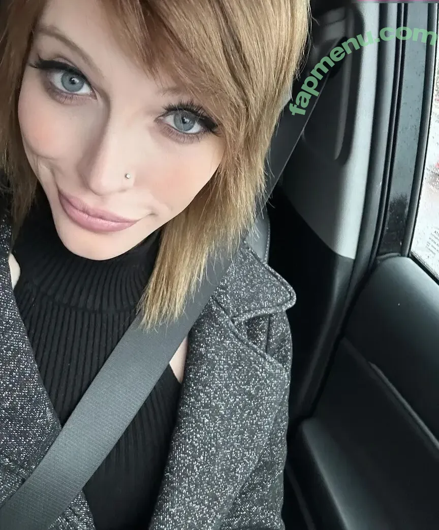 TsIzzyWilde nude photo #0156 (realizzywilde)