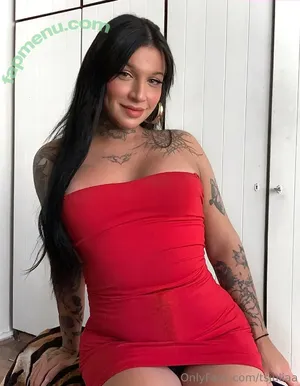 tsjuliaa / tsjuliaaa nude photo #0043