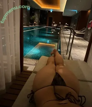  nude photo #0004