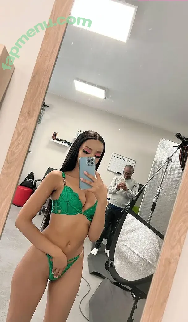 Ttshego_m nude photo #0011 (Tshegofatso Mbali Mafubedu / miss.tshegoo)