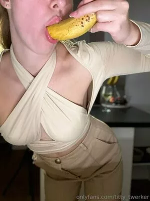 ttwerker / Tvwerker nude photo #0261
