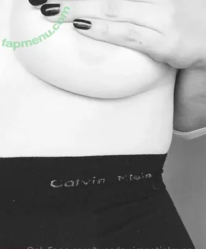  nude photo #0001