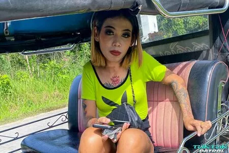 TukTuk Patrol / gttuktukpatrol nude photo #0149