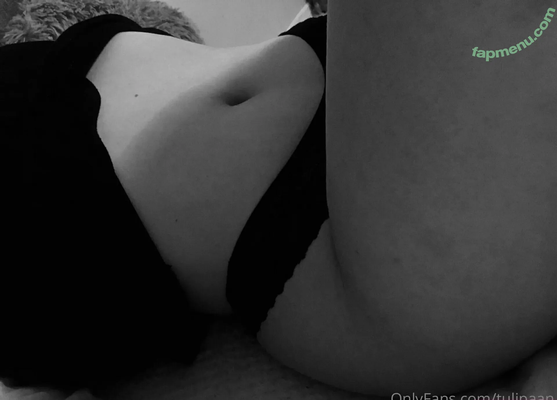 tulipaan nude photo #0002 (reel)