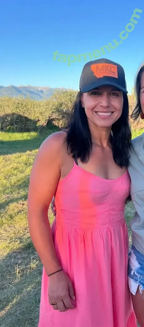 Tulsi Gabbard nude photo #0088 (tulsigabbard)