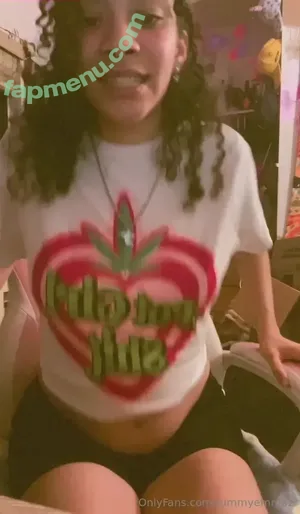 tummyemma2 / brummymummyof2 nude photo #0007