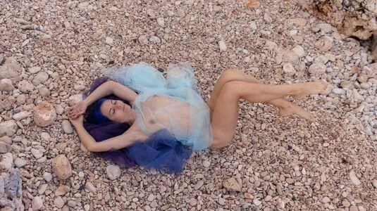 Tunaapari / Tuna Apari / Tuna Yuksel / onlytaz / tunaapari00 nude photo #0020